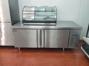 Congelador de refrigerador de mesa de pizza debajo del mostrador de acero inoxidable comercial con refrigeración por ventilador para catering y venta al por menor - Product Image 3