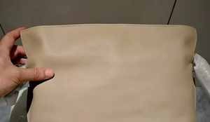 กระเป๋าถือดีไซน์เนอร์รุ่นล่าสุด ปิดด้วยซิป น้ำหนักเบา กันน้ำ ขายส่ง ผลิตตามสั่งจากโรงงาน แฟชั่น ทันสมัย บุด้วยหนังแท้ - Product Image 3