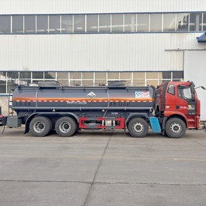 Camión Cisterna para Líquidos Químicos FAW 8x4, Tanque de 20 CBM de Acero Inoxidable con Revestimiento de PE para Transporte Industrial de Productos Corrosivos - Product Image 2