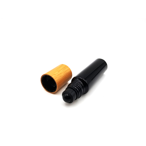 Botella de Vidrio Negra Vacía para Perfume o Aceite, <span class=keywords><strong>con</strong></span> Tapa de Rosca y <span class=keywords><strong>Rodillo</strong></span> para el Cuerpo, <span class=keywords><strong>con</strong></span> Caja, de Alta Calidad, 10 ml, Serigrafiada - Product Image 3