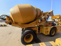 Bétonnière mobile auto-chargeante SLM3500S, poids opérationnel 8100 kg, capacité du tambour 5,3 m³, avec benne de chargement hydraulique