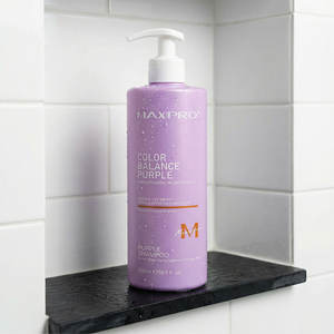 Shampoo nourrissant Maxipro Organic Color Balance Purple 500ml pour cheveux blonds, argentés, gris et méchés, professionnel - Product Image 6