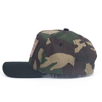 Topi Camo 5 Panel Berstruktur dengan Patch Kulit Custom yang Laris Manis, Pinggiran Melengkung