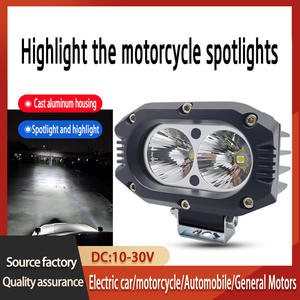 Feux LED carrés de 4 pouces, 30W, 5000LM, faisceau spot, feux tout-terrain, feux antibrouillard, IP68 pour camion, pick-up, VTT, SUV, voiture - Product Image 4
