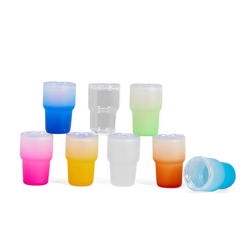 AGH 2oz 3oz Sublimation Ombre Glass Can Shot Glass Mini Gradient Color Cup Livré avec couvercle en plastique et paille Individual White Box