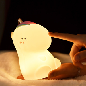 <span class=keywords><strong>Luce</strong></span> notturna per bambini in silicone, piccolo unicorno, mini <span class=keywords><strong>luce</strong></span> d'atmosfera ricaricabile, <span class=keywords><strong>luce</strong></span> notturna a LED RGB a forma di animale per cameretta, <span class=keywords><strong>luce</strong></span> notturna carina per neonati con sensore touch. - Product Image 2