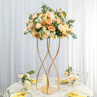 J72 Vente en gros de grande qualité en métal doré centres de table floraux supports de décoration support de fleurs centre de table pour table de mariage