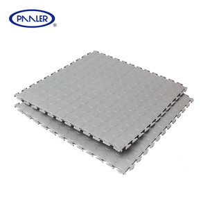Carreaux de sol à emboîtement en vinyle PVC durable de 5.5mm Entrepôt de garage modulaire antidérapant et utilisation en atelier Protection ESD conçue en usine - Product Image 1