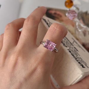 Bague en argent pur S925, fleur de pêcher rose, diamant en forme de cube de sucre, haute brillance, fleur de glace, design luxueux à bouche ouverte, polyvalente - Product Image 1