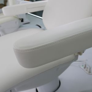 <span class=keywords><strong>Table</strong></span> <span class=keywords><strong>de</strong></span> <span class=keywords><strong>massage</strong></span> électrique moderne en acier inoxydable blanc, <span class=keywords><strong>table</strong></span> <span class=keywords><strong>de</strong></span> spa, pieds réglables hydrauliquement, capacité <span class=keywords><strong>de</strong></span> charge <span class=keywords><strong>de</strong></span> 250 kg, hôtel, usage commercial - Product Image 3