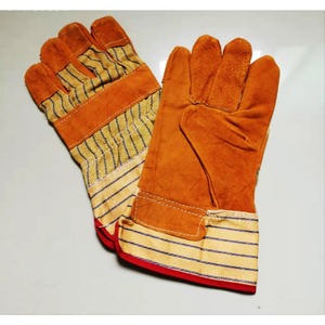 ถุงมือหนังวัวสองชั้นสีเหลืองคลาส C ขนาด 10 นิ้ว สำหรับประกันแรงงาน - Product Image 4