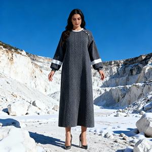 Abaya de Poliéster de Primera Calidad Personalizada para Mujeres Musulmanas, Vestido Elegante para Fiestas y Ocasiones Especiales, Nuevo Diseño, Venta al Por Mayor - Product Image 1