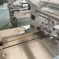 Emballage de type à flux automatique Madeleines Gâteaux Emballage Bonbons durs Machine de conditionnement horizontale