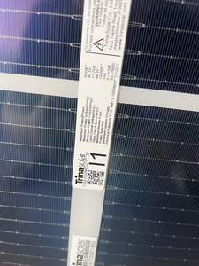 Paneles <span class=keywords><strong>solares</strong></span> Trina 660W 670W 690W 695W 700W con el <span class=keywords><strong>precio</strong></span> más bajo para el sistema de energía solar doméstico - Product Image 3