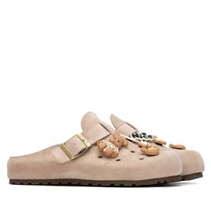 Sabot pour femme Xti 145315 Beige 39 avec breloque ours - Product Image 4