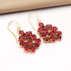 Prong — boucles d'oreilles en pierre précieuse plaqué or pour femme, design, crochet hydraulique, fuchsia, bijoux faits à la main - Product Image 3