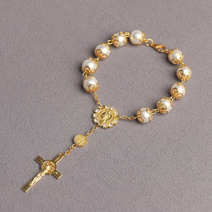 Braccialetto <span class=keywords><strong>Rosario</strong></span> con Perle di Vetro Dorate e Ciondolo a Croce, Gioielli Trendy per Matrimoni e Feste, Vendita all'Ingrosso - Product Image 5
