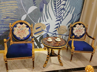 Interior de madera pierna real de madera tallada azul terciopelo tapicería bordado azul ocio salón acento silla para sala de estar