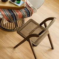 Vente en gros de chaises design en bois avec dossier de siège en rotin pour la maison chaise d'hôtel à manger avec canne pliante du milieu du siècle
