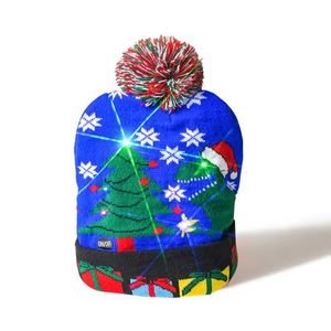 Chapeau en tricot lumineux LED pour Noël, idéal pour les fêtes d'Halloween et les soirées hivernales amusantes - Product Image 3