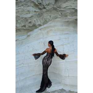 ชุดราตรีหรูหราสีดำ แบรนด์ Black Marianna ไซส์ XL แขนสั้น คอวีทรงเอไลน์ กระโปรงบานยาวลากพื้น ประดับลูกไม้ปักลาย - Product Image 1