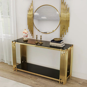 Table <span class=keywords><strong>console</strong></span> <span class=keywords><strong>en</strong></span> <span class=keywords><strong>verre</strong></span> de <span class=keywords><strong>haute</strong></span> qualité B2B Cadre doré robuste Look tendance Idéal pour les marchés internationaux de la décoration intérieure - Product Image 1