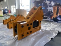 Marteau brise-roche SB81 pour excavatrices (18-26 tonnes) avec accumulateur automatique, garantie 1 an, 1868 kg, jaune