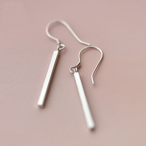 925 versilberte lange Streifen Anhänger Haken Ohrringe lange Stange Quader Haken Ohrring für Mädchen - Product Image 1