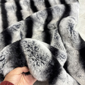 Alfombra Suave <span class=keywords><strong>de</strong></span> Piel <span class=keywords><strong>de</strong></span> Conejo Rex con Diseño <span class=keywords><strong>de</strong></span> <span class=keywords><strong>Chinchilla</strong></span> - Product Image 2