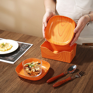 Plato de Plástico PE con Diseño de Hueso y Textura de Madera para Almacenamiento en Cocina, Ideal para Aperitivos, Semillas de Girasol, Frutos Secos y Huesos - Product Image 1