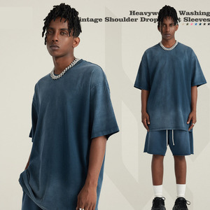 Camiseta OEM 100% algodón de gramaje pesado, estilo urbano, manga corta, para hombre, talla grande, con logo personalizado, lavado ácido, estilo vintage. - Product Image 2