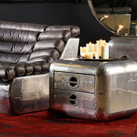 Chaise en aluminium de style aviateur rétro industriel de luxe, style loft, chambre à coucher, salle à manger, salon, chevet