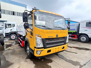 Camion-citerne multifonctionnel HOWO de 1000 gallons, véhicule de nettoyage haute pression de 8 tonnes - Product Image 5