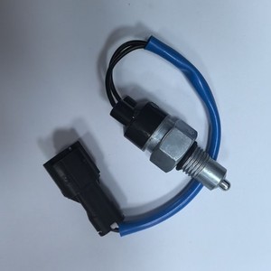 Interruptor de Luz de Reversa para Daewoo Lechi 12V OE 95224024 96314357 95216947 96610001 Pieza de Repuesto - Product Image 1