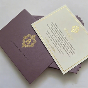 การ์ดเชิญงานแต่งงานแบบหนังสือปกแข็ง ลายนูนแบบควิลท์ พร้อมตราประทับขี้ผึ้ง ทำจากวัสดุกระดาษที่ทนทาน - Product Image 4