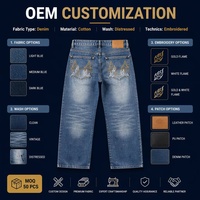 Jeans pour hommes à jambe large personnalisés, denim bleu clair, délavage vieilli, motif flamme, poche arrière, surpiqûres contrastées, fabricant OEM
