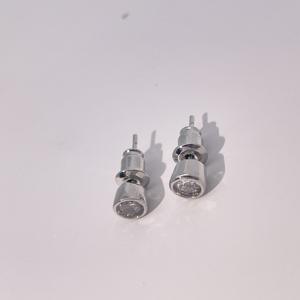 Boucles d'oreilles clous géométriques classiques et simples pour femmes Tianyu Gems en alliage de laiton plaqué or avec perle - Product Image 2