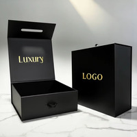 Boîte cadeau magnétique en carton personnalisée avec logo, poignée, pelliculage mat et gaufrage pour chaussettes – Vente en gros, populaire et de haute qualité