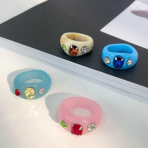 Anillo de Cóctel para Mujer, Colorido, con Diamantes de Imitación Creados en Laboratorio, Resina Acrílica, Anillo Pegado, Joyería de Fiesta, Diseño de Piedra Cuadrada, Anillos de Moda - Product Image 3