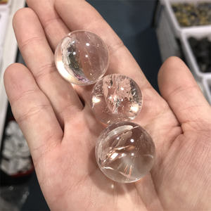 Quartz blanc clair naturel en gros arc-en-ciel boule de cristal de guérison magique élégant artisanat en cristal - Product Image 3