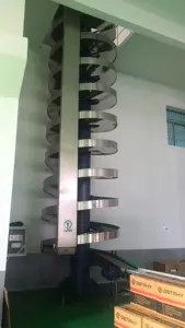 Motorized Plastic Screw Conveyor With Factory Price For Sleeve Labeling Machine