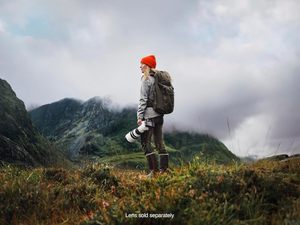 Appareil photo hybride OM SYSTEM OM-1 Mark II (boîtier uniquement) avec Full HD 4K et stabilisation d'image - Product Image 3