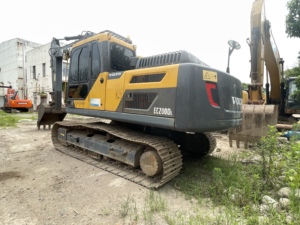Buen estado Volvo Excavator Ec 200 Dl Bomba hidráulica de excavadora de alta calidad para VOLVO - Product Image 2