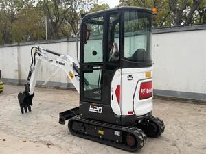 รถขุดขนาดเล็ก Bobcat E20 มือสอง ระบบไฮดรอลิก ตีนตะขาบ ของแท้จากสหรัฐอเมริกา พร้อมใช้งาน รถขุดขนาดเล็ก Bobcat E20 มือสอง - Product Image 2