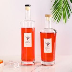 <span class=keywords><strong>Botella</strong></span> de Vidrio Transparente Redonda de 750 ml con Tapa de Rosca para Absint, Tequila, Vino, Brandy, Whisky y Otras Bebidas - Product Image 1