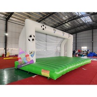 Terrain de football gonflable commercial à prix direct usine pour la location scolaire, personnalisable pour les événements extérieurs