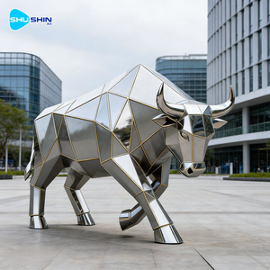 モダンな磨き上げられた十字デザインの等身大幾何学模様ステンレス鋼雄牛彫刻モデル、屋外および家庭装飾用 - Product Image 3