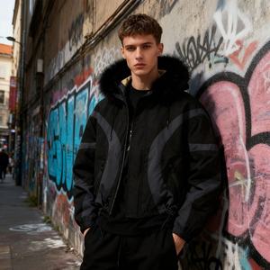 Veste à capuche oversize pour homme, style streetwear, hiver, impression brodée personnalisée, coupe-vent, fermeture éclair, col en fausse fourrure, en nylon - Product Image 2