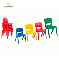 Chaise ergonomique empilable en plastique colorée pour enfants, mobilier de maternelle moderne, personnalisable