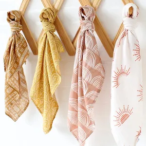 Couverture d'emmaillotage en coton de bambou à imprimé feuilles et carreaux, serviette anti-bave, lingettes à éructation, couches lavables pour nouveau-né, carrés de mousseline 60x60cm - Product Image 2